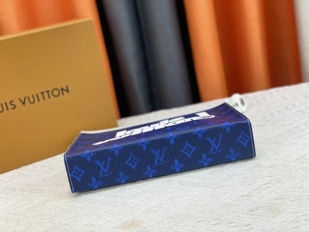 【2026】LV【LOUIS VUITTON  公式 旗艦店】 ルイヴィトン   クラッチバッグ 当日出荷 好評に付き再入荷！24*21*6CM  241101