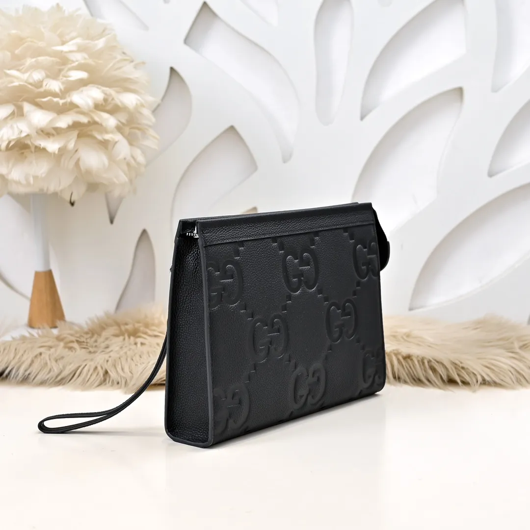 【2026】【GUCCI  公式 旗艦店】 グッチ   クラッチバッグ 当日出荷 好評に付き再入荷！27*20*5CM  241101