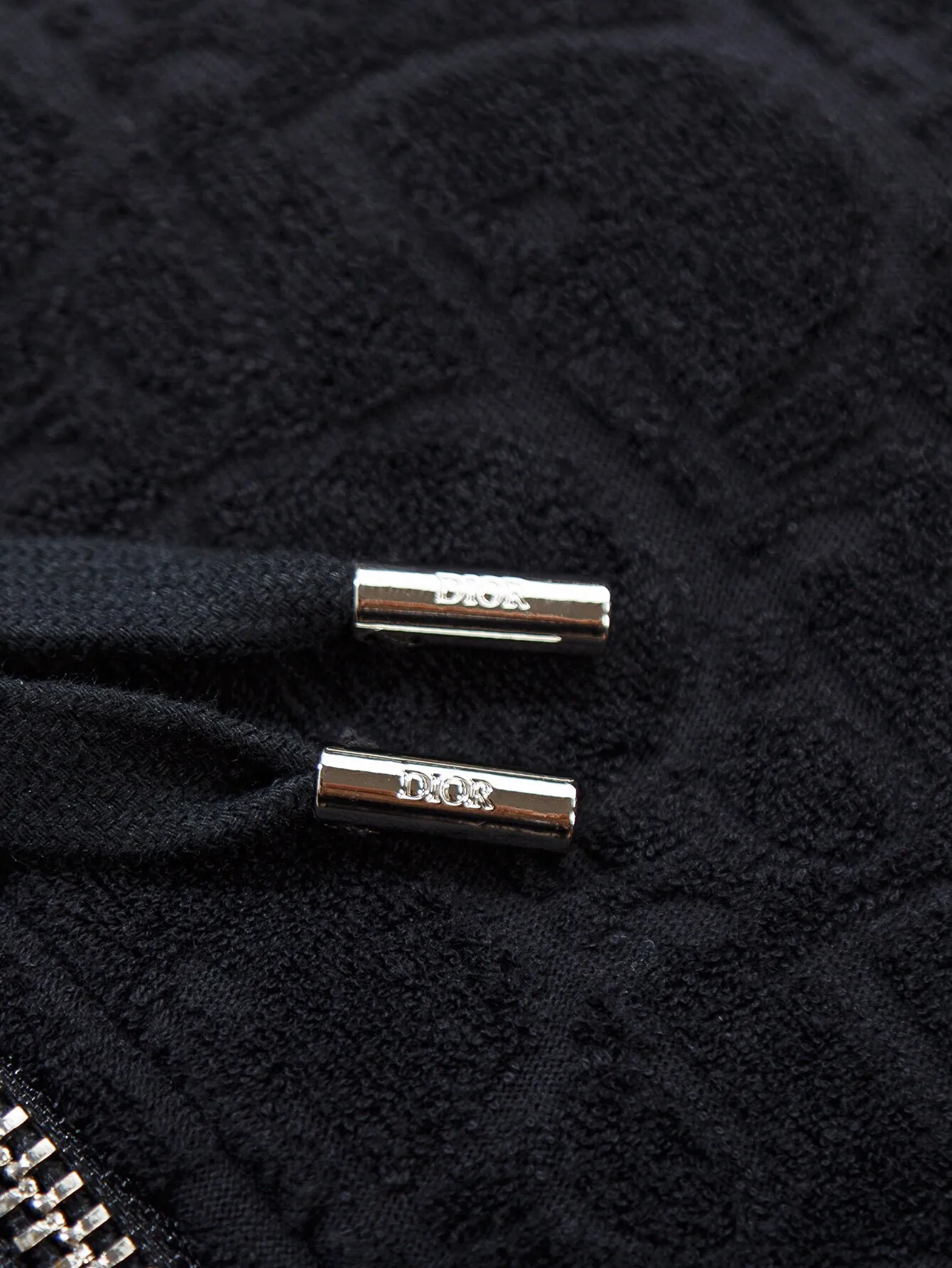 【2026】【DIOR   公式旗艦店】パーカー  コート ディオール  好評に付き再入荷！ 241031