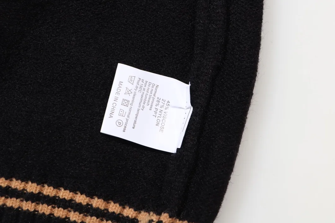 【2026】【PRADA   公式旗艦店】プラダ  セーター好評に付き再入荷！ 241031