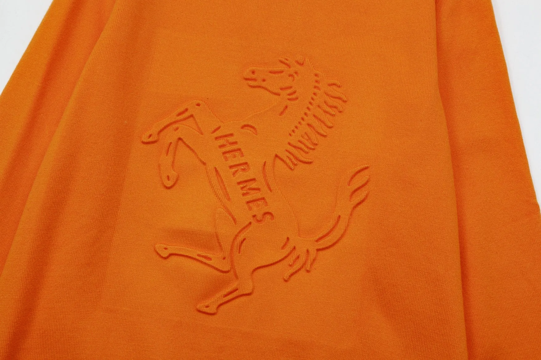 【2026】【Hermès  公式旗艦店】エルメス  セーター好評に付き再入荷！ 241030