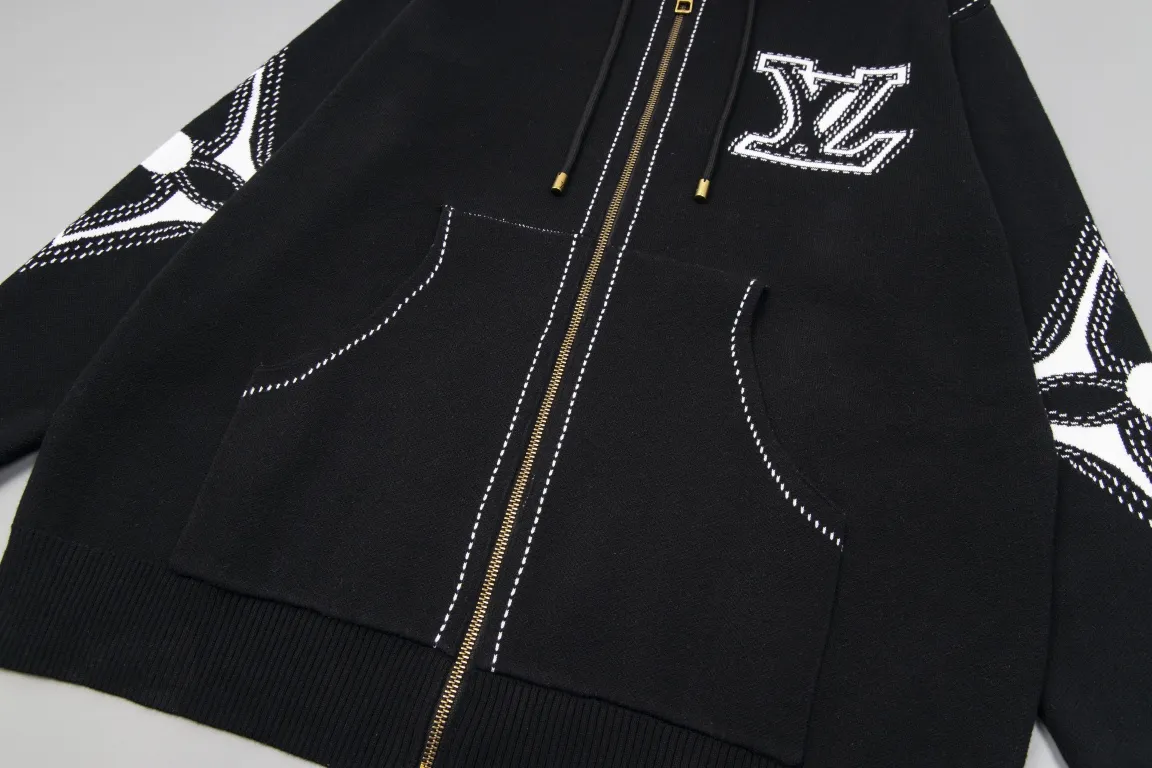 【2026】LV 【LOUIS VUITTON 公式旗艦店】ルイヴィトン  セーター好評に付き再入荷！ 241029