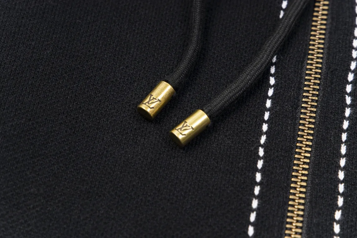 【2026】LV 【LOUIS VUITTON 公式旗艦店】ルイヴィトン  セーター好評に付き再入荷！ 241029