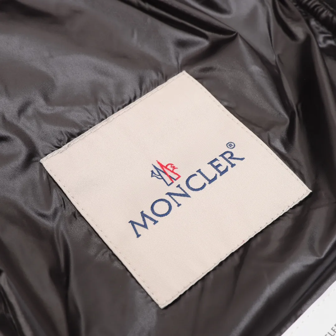 【2026】【MONCLER 公式旗艦店】モンクレール  ダウンベスト 好評に付き再入荷！ 241026