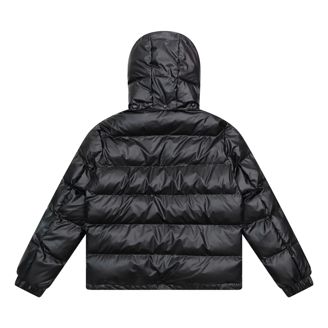 【2026】【PRADA  公式旗艦店】プラダ  ダウンジャケット好評に付き再入荷！ 241026