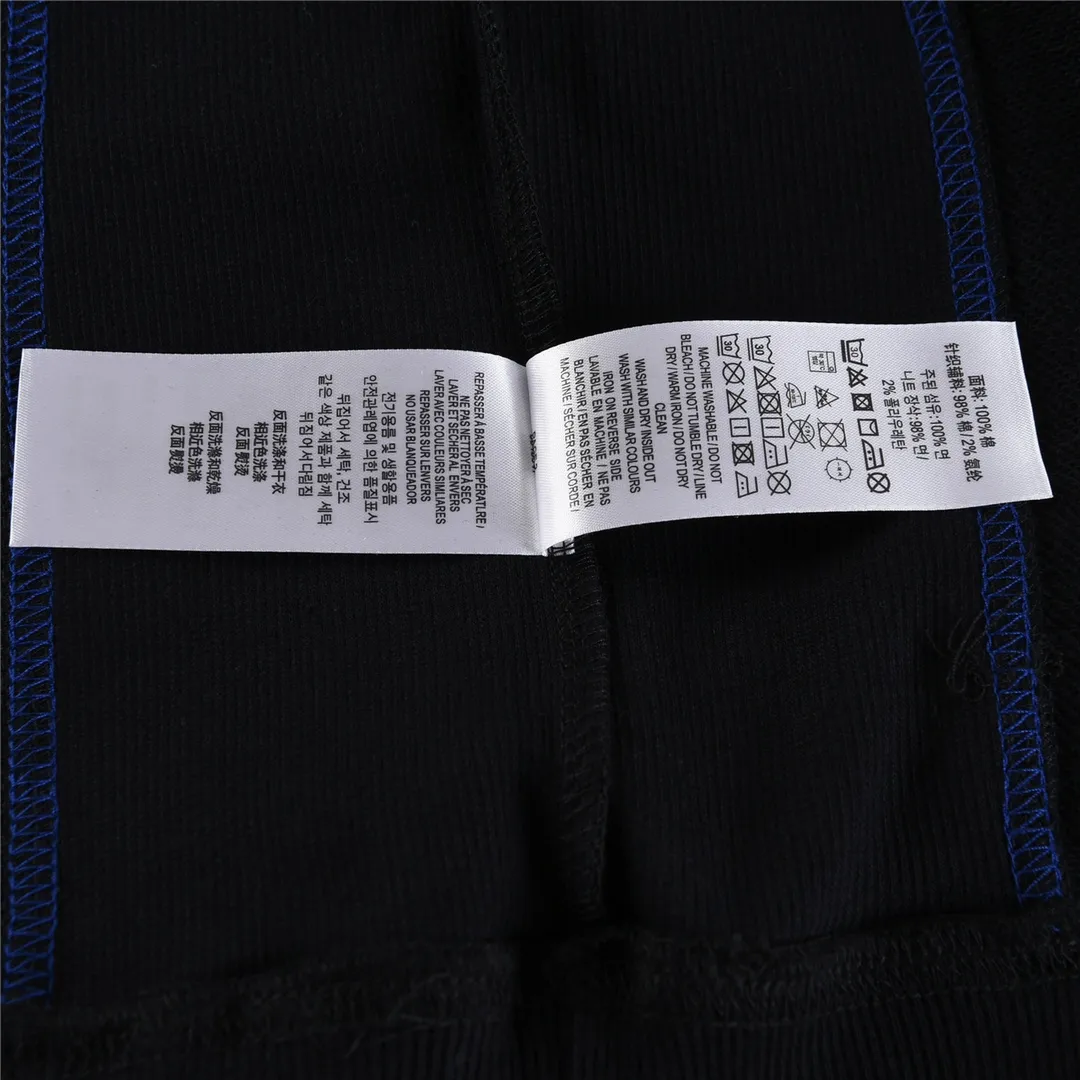 【2026】【BURBERRY   公式旗艦店】バーバリー   丸首の衛衣 スウェットご好評に付き再入荷 241025