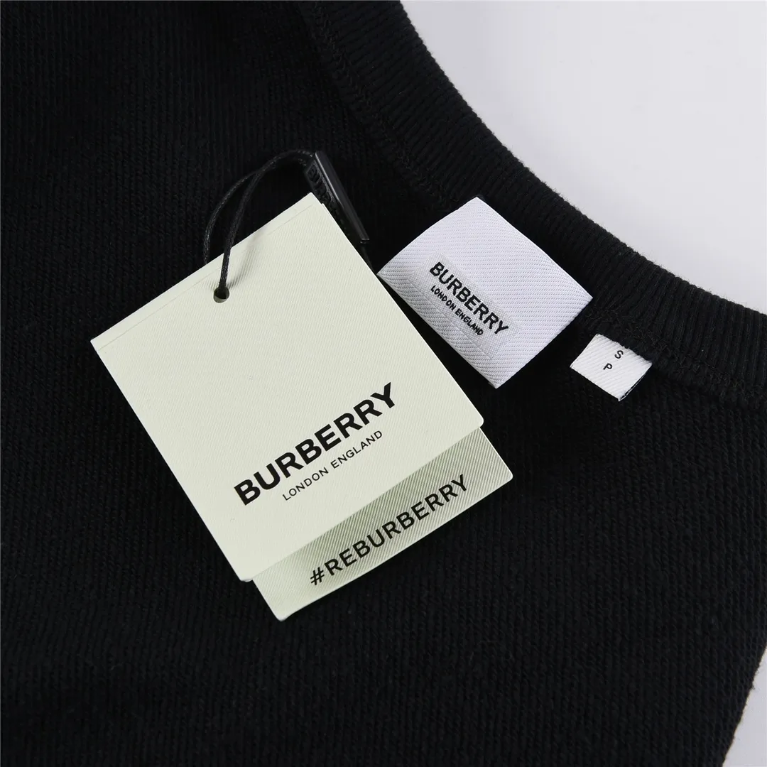 【2026】【BURBERRY   公式旗艦店】バーバリー   丸首の衛衣 スウェットご好評に付き再入荷 241025