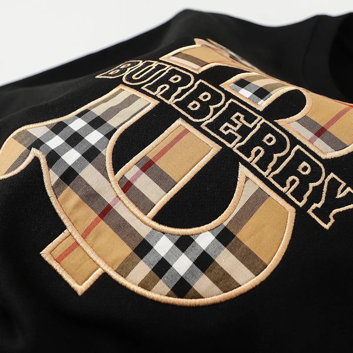 【2026】【BURBERRY   公式旗艦店】バーバリー   丸首の衛衣 スウェットご好評に付き再入荷 241025
