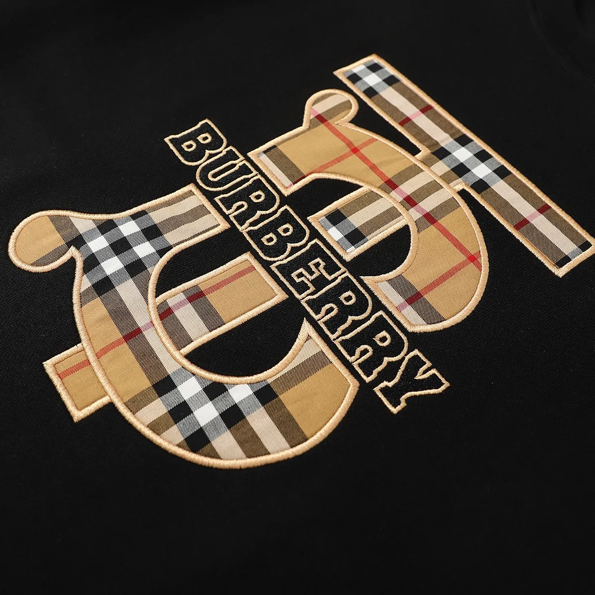 【2026】【BURBERRY   公式旗艦店】バーバリー   丸首の衛衣 スウェットご好評に付き再入荷 241025