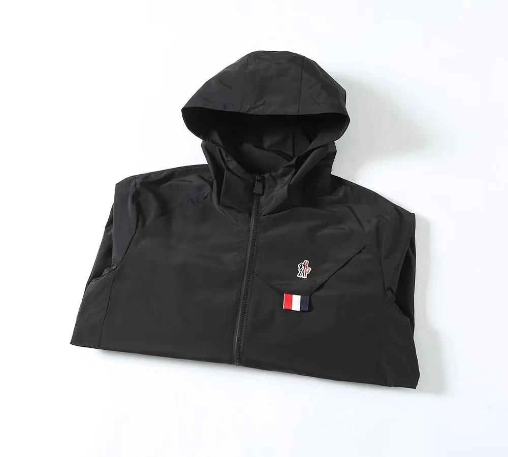 【2026】【MONCLER 公式旗艦店】 モンクレール  ジャケット着 ご好評に付き再入荷！241023