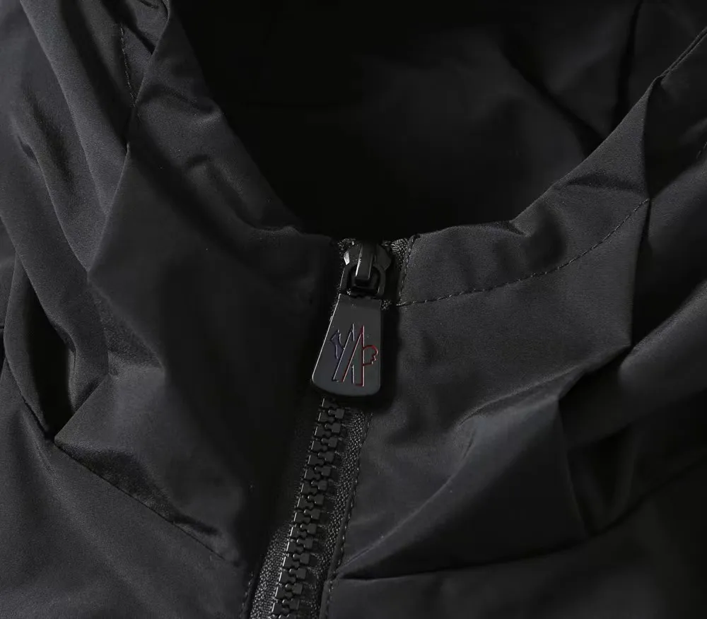 【2026】【MONCLER 公式旗艦店】 モンクレール  ジャケット着 ご好評に付き再入荷！241023