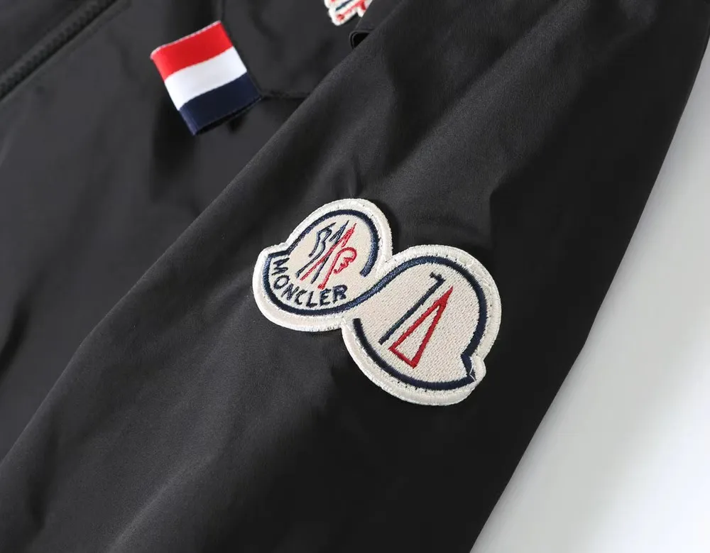 【2026】【MONCLER 公式旗艦店】 モンクレール  ジャケット着 ご好評に付き再入荷！241023