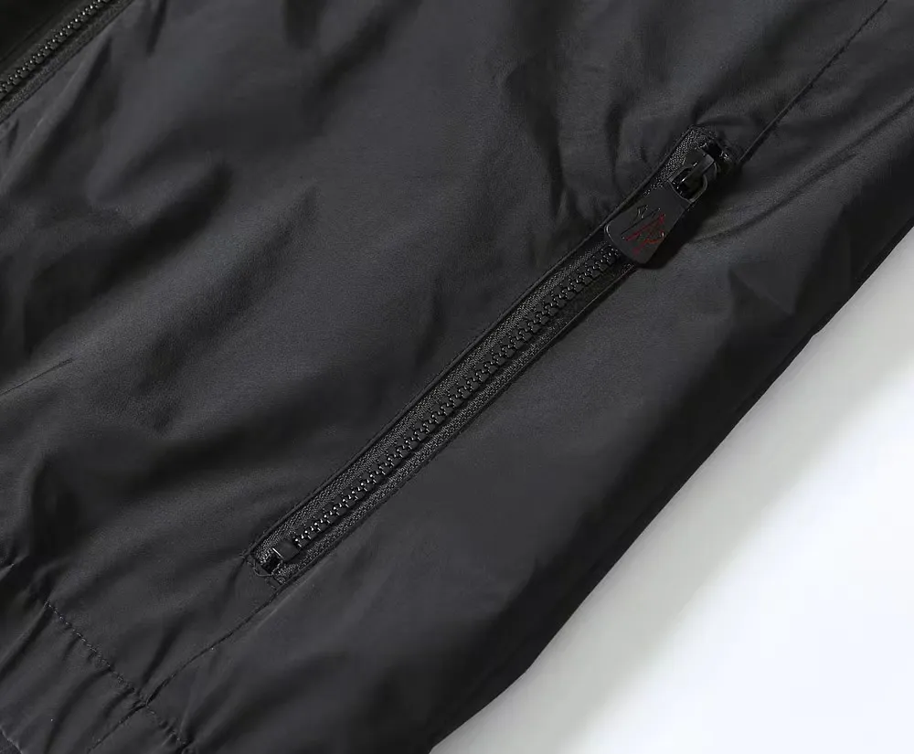 【2026】【MONCLER 公式旗艦店】 モンクレール  ジャケット着 ご好評に付き再入荷！241023