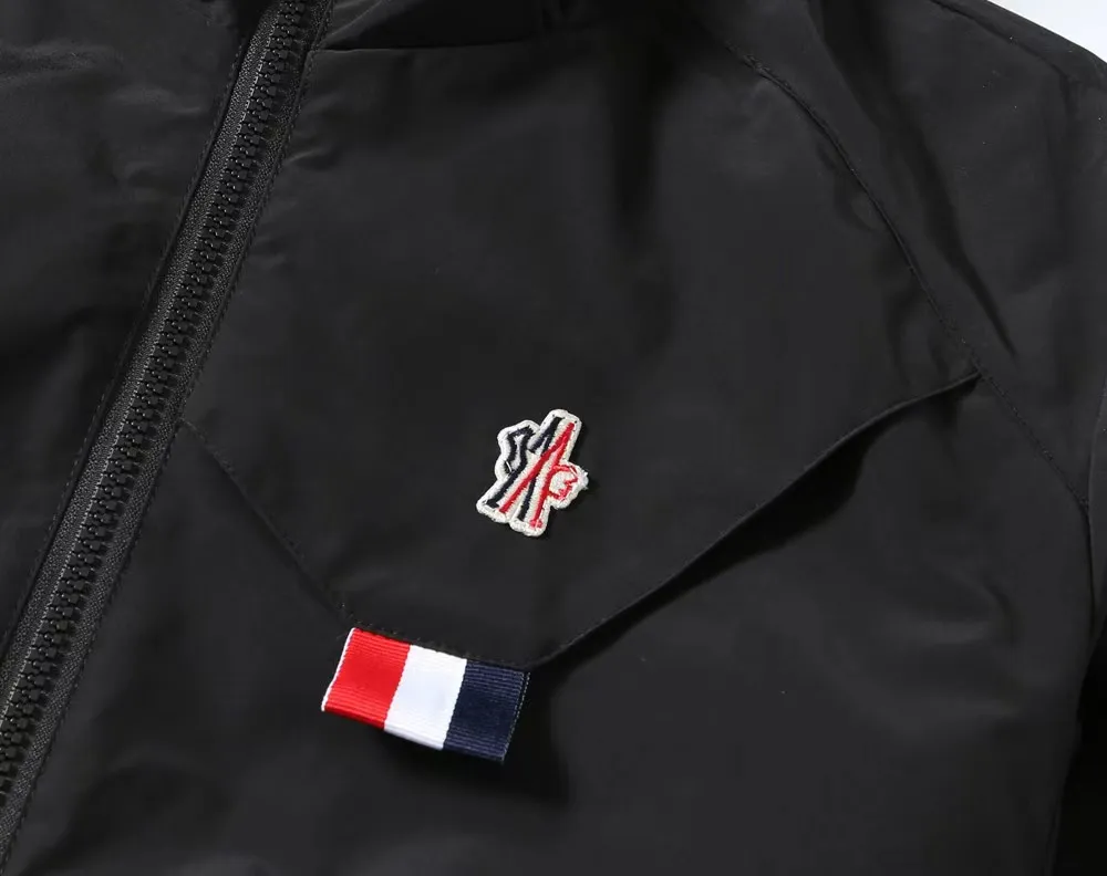 【2026】【MONCLER 公式旗艦店】 モンクレール  ジャケット着 ご好評に付き再入荷！241023