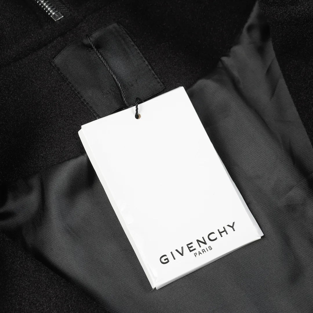 【2026】【GIVENCHY 公式旗艦店】ジバンシー 野球着  ジャケット着 ご好評に付き再入荷！241023