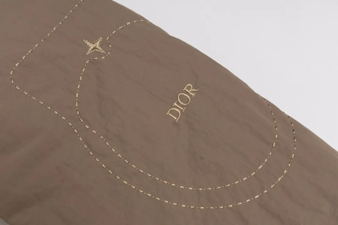 【2026】【DIOR  公式旗艦店】ディオール  ジャケット着 ご好評に付き再入荷！241021