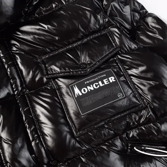 【2026】【MONCLER公式 旗艦店】（モンクレール） ダウンジャケット  241016