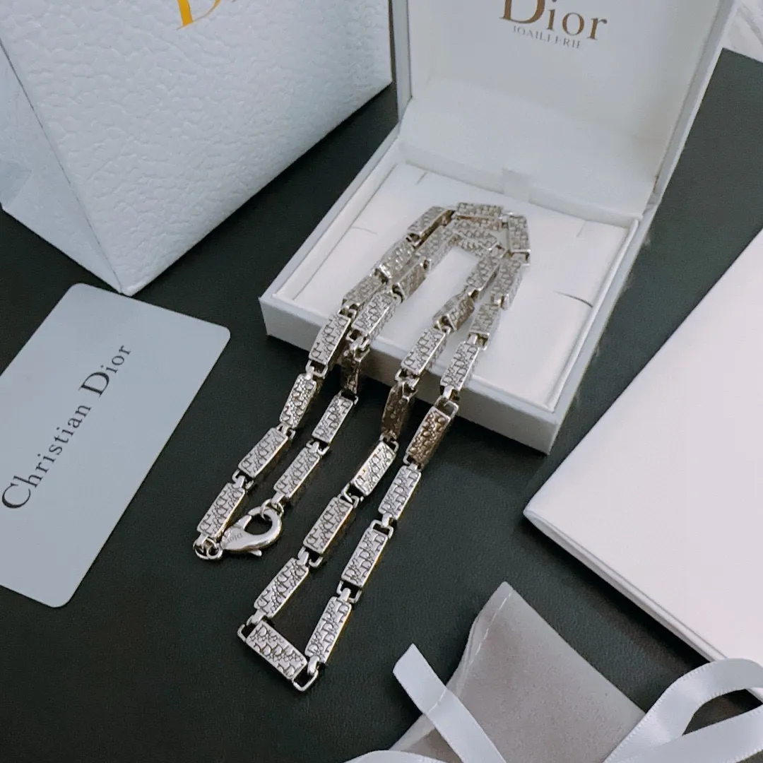 【2026】【DIOR】ネックレス、新しいネックレス万能シンプルファッションオーナメント 241015