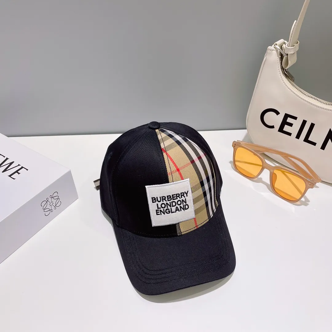 【2026】【BURBERRY  バーバリー】【数量限定】 野球帽 / ハット 241011
