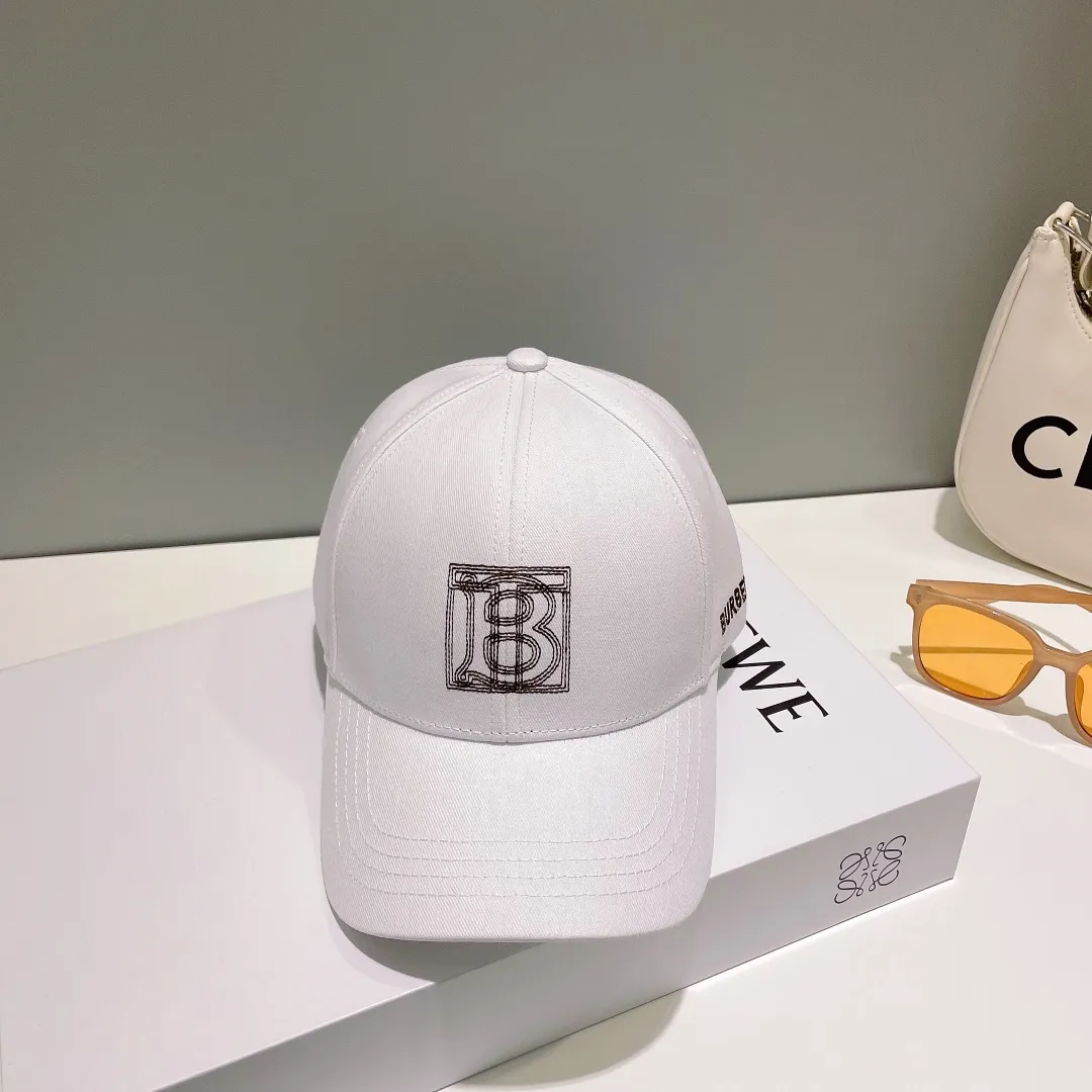 【2026】【BURBERRY  バーバリー】【数量限定】 野球帽 / ハット 241011
