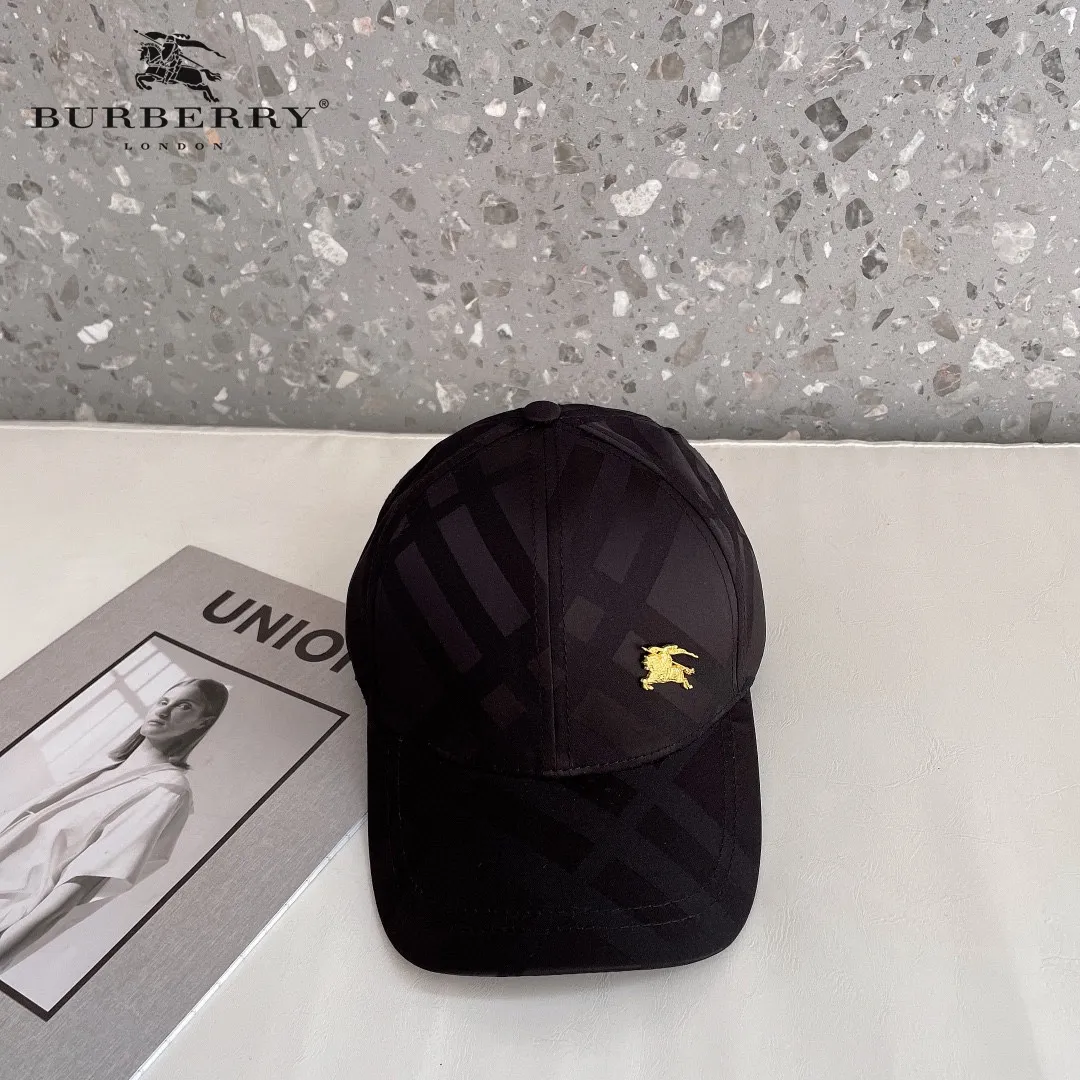 【2026】【BURBERRY  バーバリー】【数量限定】 野球帽 / ハット 241011