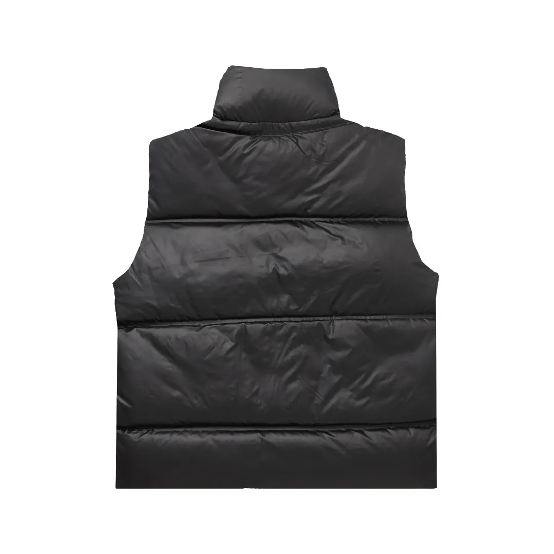 【2026】【PRADA 公式旗艦店】プラダ ダウンベスト 当日出荷 好評に付き再入荷！241009