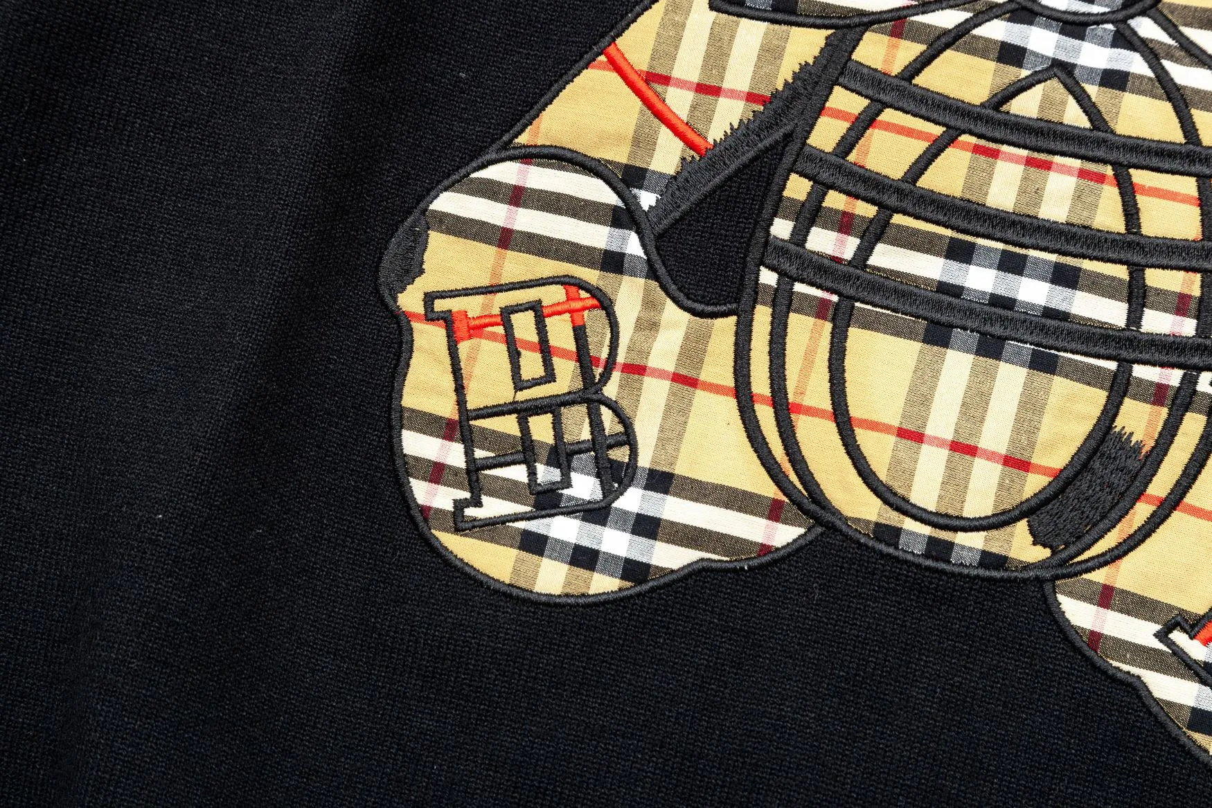 【2026】【BURBERRY 公式旗艦店】バーバリー   セーター好評に付き再入荷！ 240930