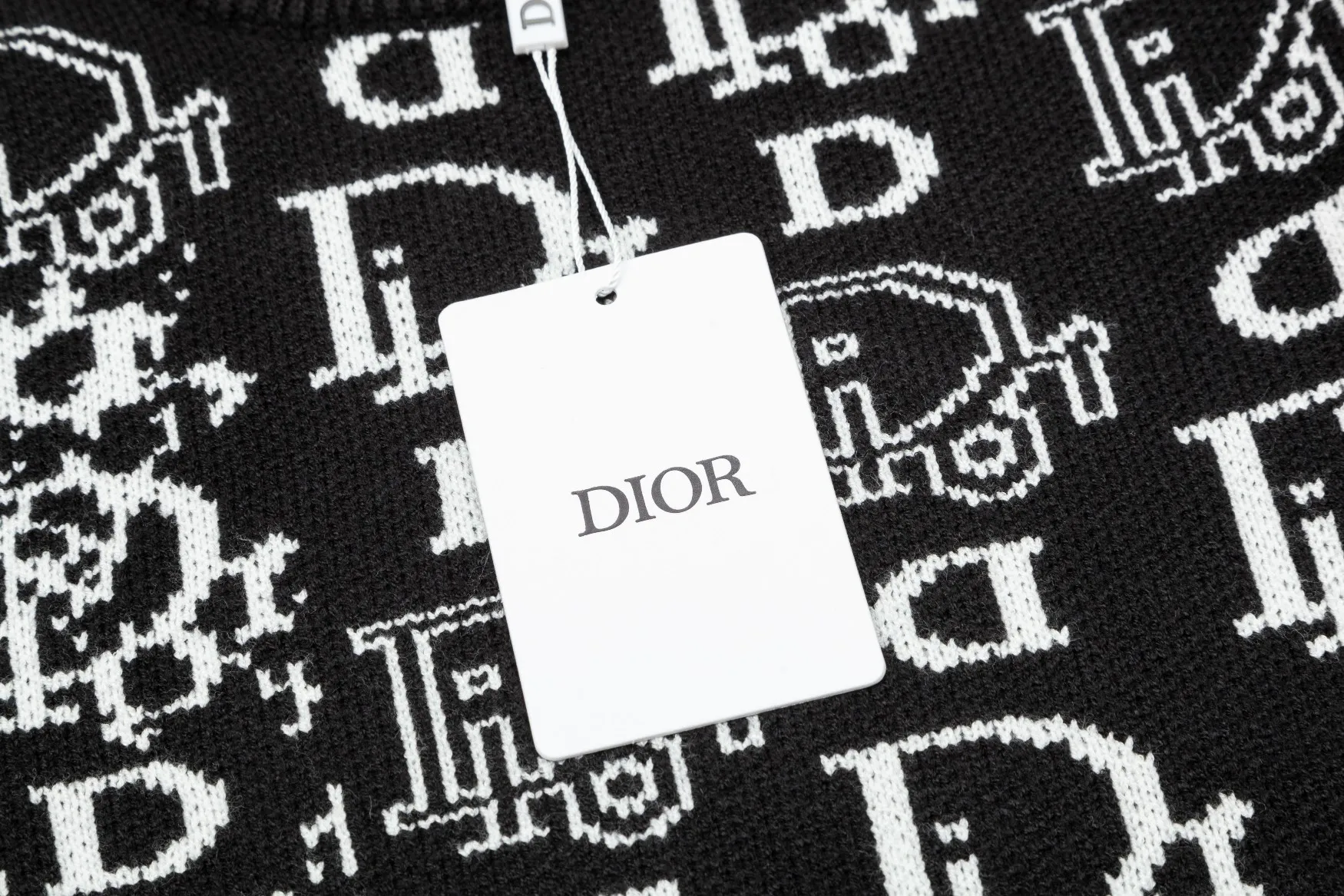 【2026】【DIOR 公式旗艦店】ディオール   セーター好評に付き再入荷！ 240929