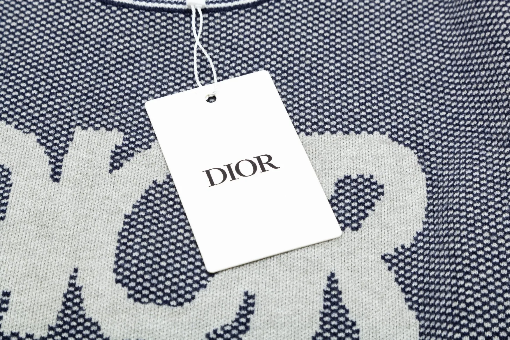 【2026】【DIOR 公式旗艦店】ディオール   セーター好評に付き再入荷！ 240929