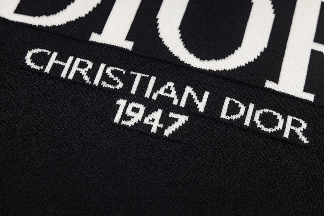 【2026】【DIOR 公式旗艦店】ディオール   セーター好評に付き再入荷！ 240929