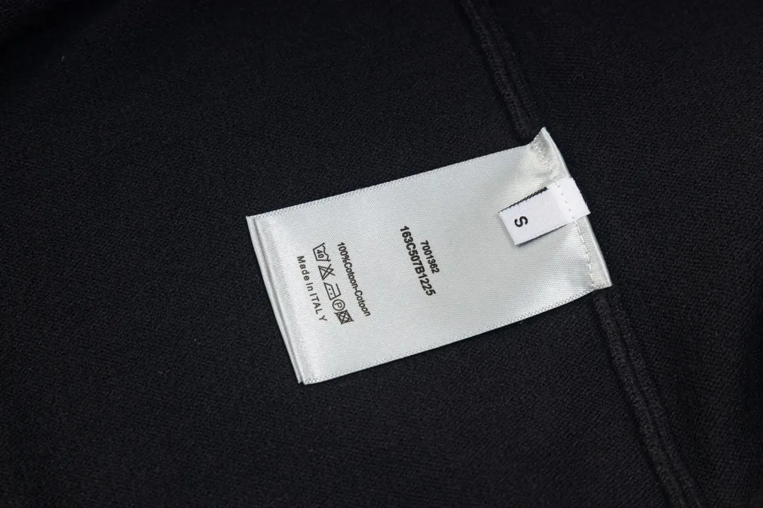 【2026】【DIOR 公式旗艦店】ディオール   セーター好評に付き再入荷！ 240929