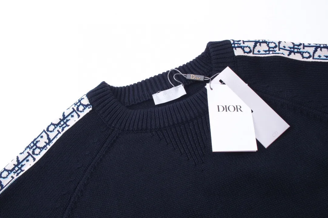 【2026】【DIOR 公式旗艦店】ディオール   セーター好評に付き再入荷！ 240929