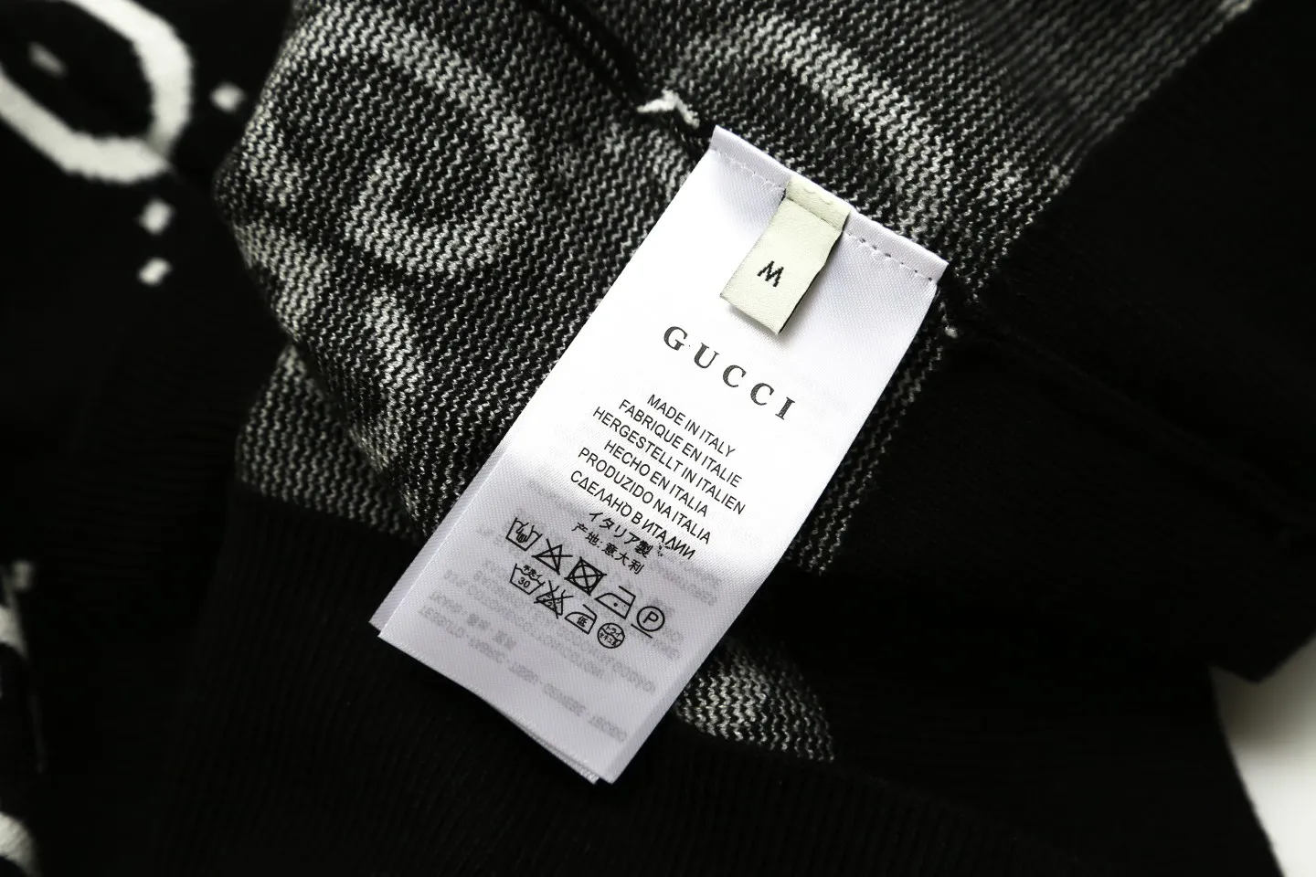 【2026】【GUCCI 公式旗艦店】グッチ  セーター好評に付き再入荷！ 240928