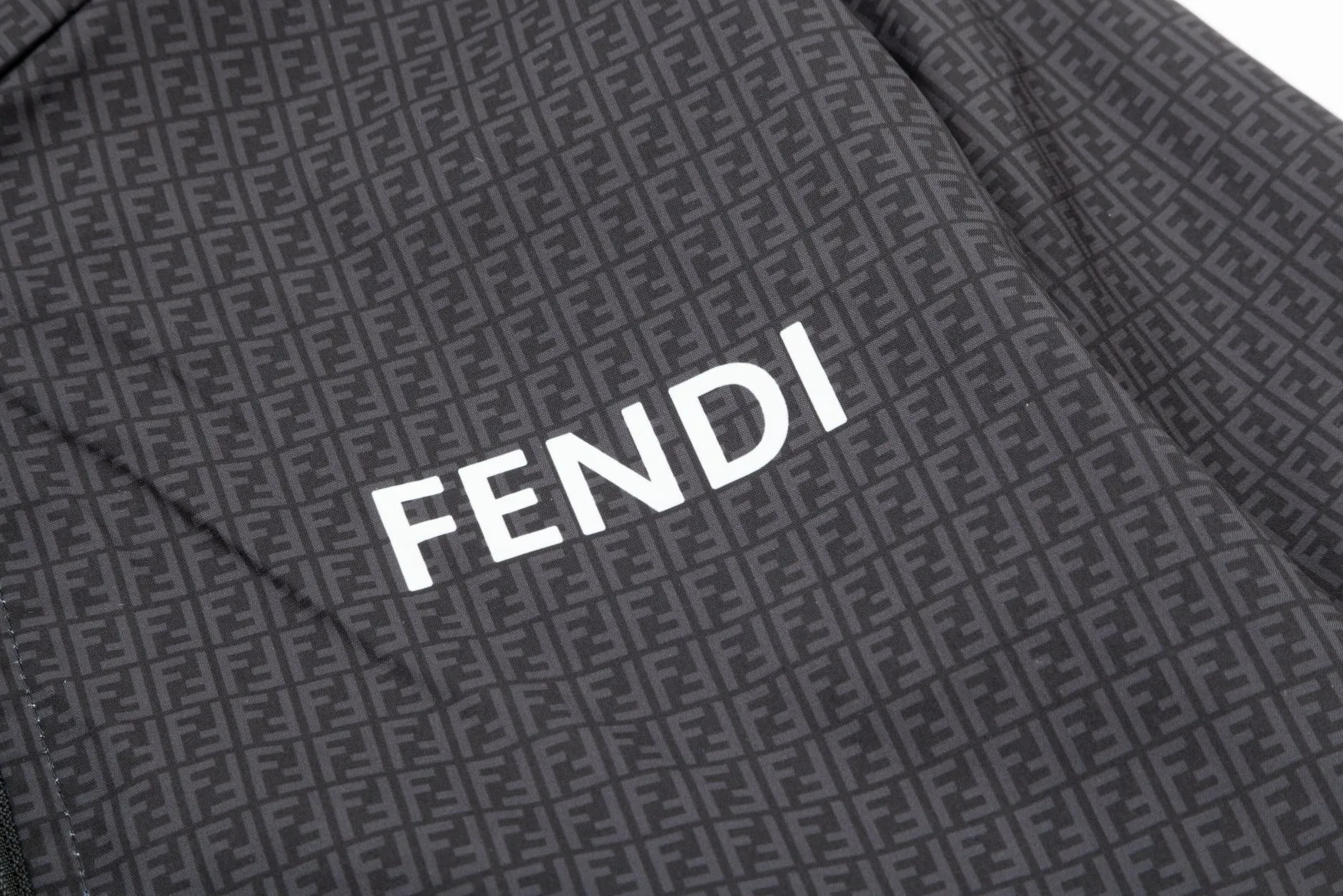 【2026】【FENDI】フェンディ  ジャケット着ご好評に付き再入荷！240926