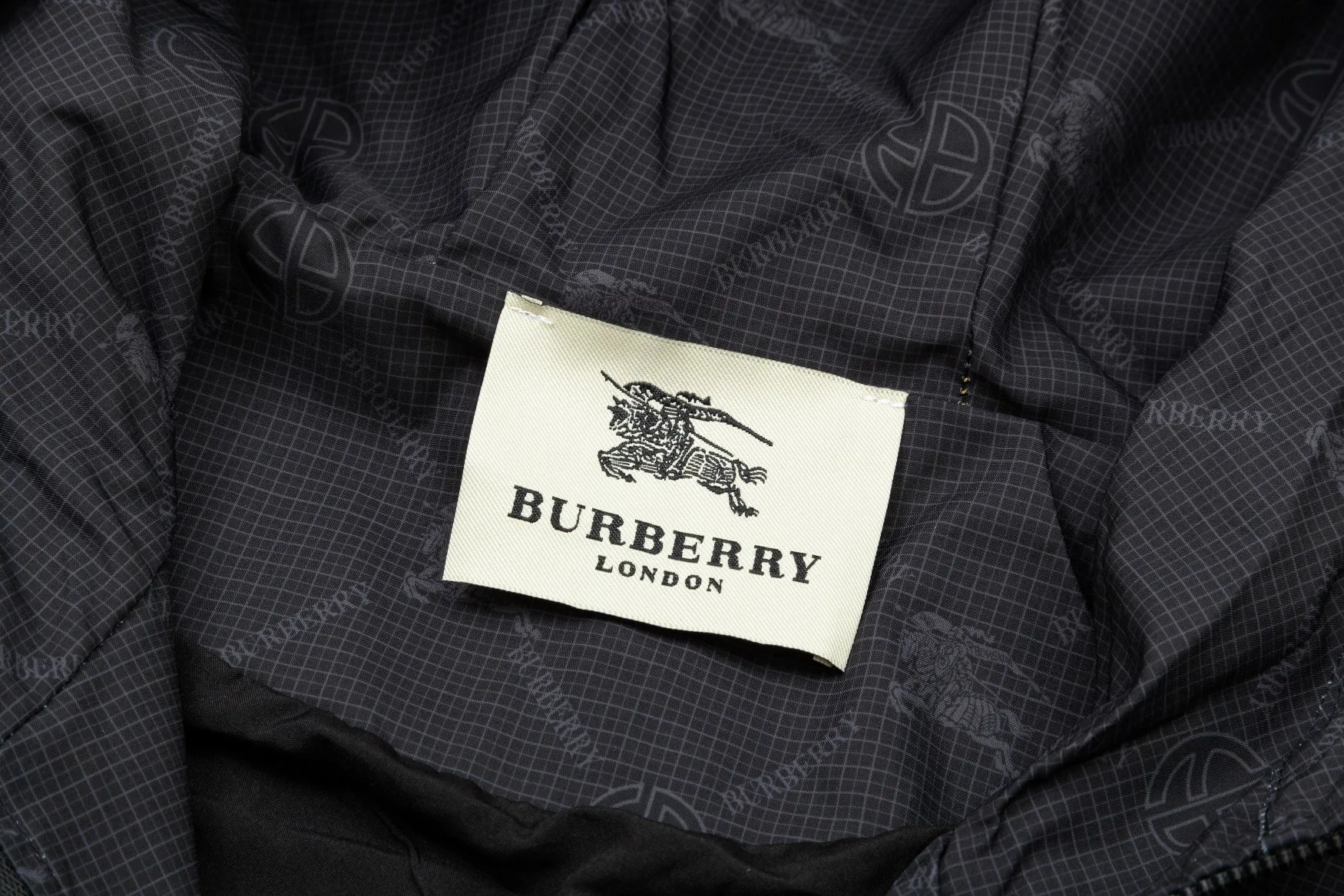 【2026】【BURBERRY】バーバリー  ジャケット着ご好評に付き再入荷！240926