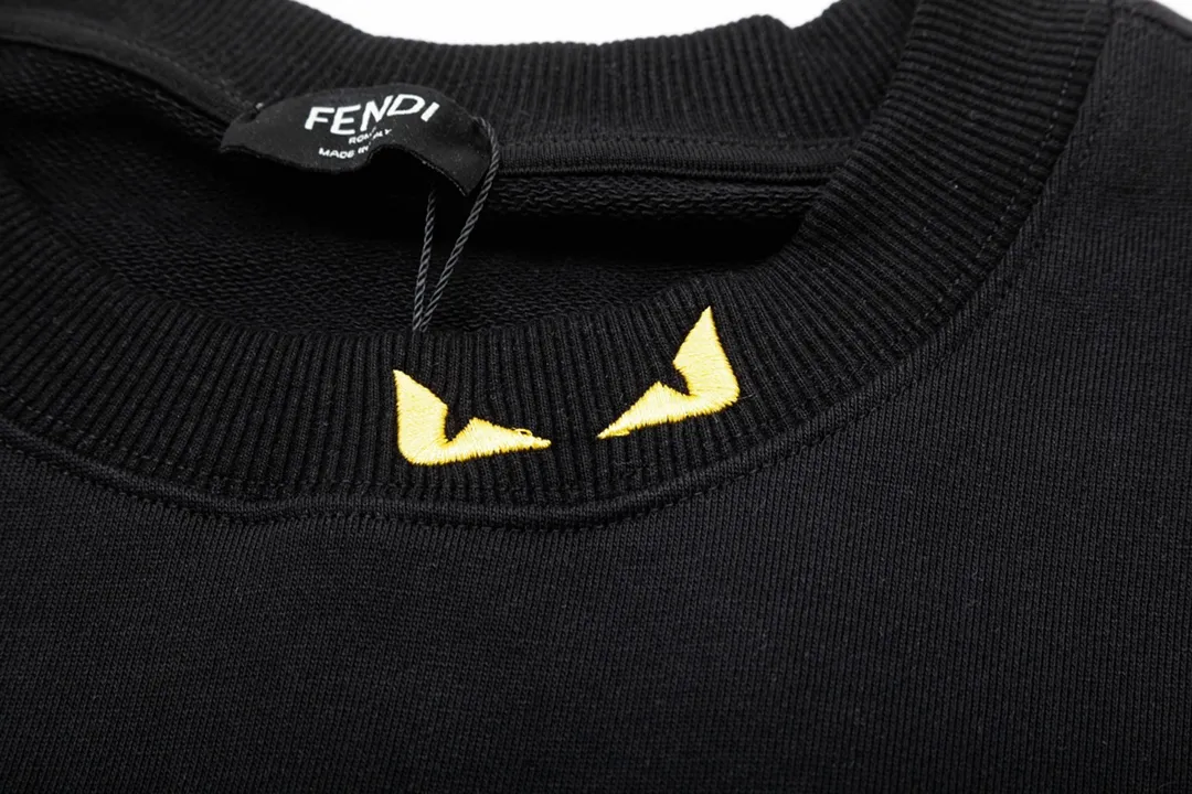 【2026】【FENDI  公式旗艦店】フェンディ  丸首の衛衣 スウェット ご好評に付き再入荷  240925