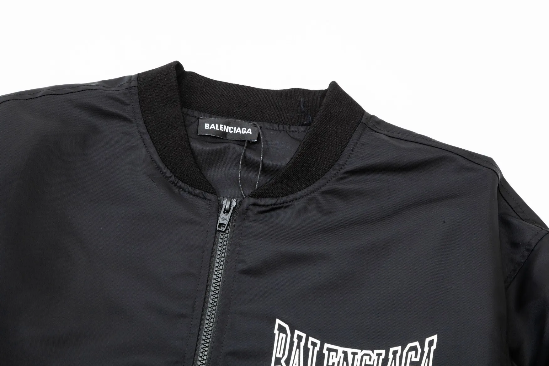 【2026】【BALENCIAGA】バレンシアガ  ジャケット着  ご好評に付き再入荷！240924