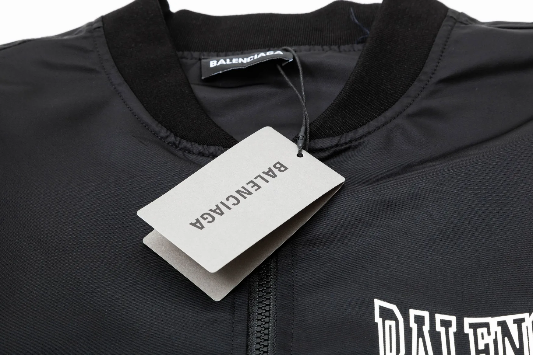 【2026】【BALENCIAGA】バレンシアガ  ジャケット着  ご好評に付き再入荷！240924