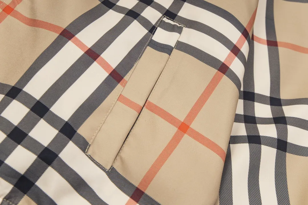 【2026】【BURBERRY 公式旗艦店】バーバリー  ジャケット着ご好評に付き再入荷！240924