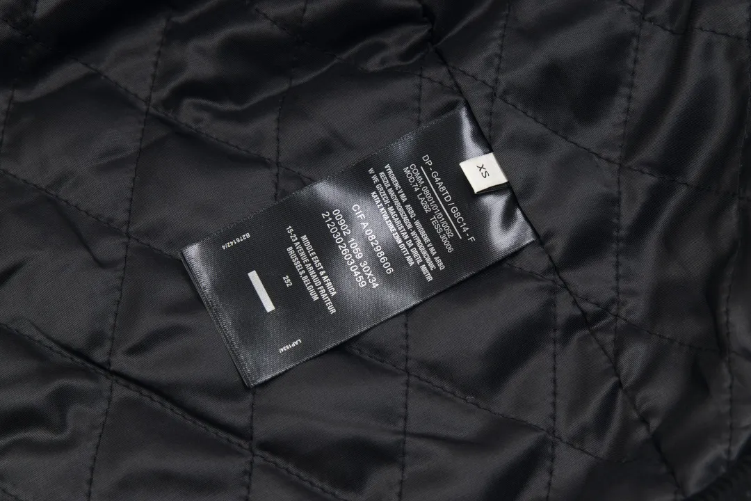 【2026】【CELINE】セリーヌ  ジャケット着ご好評に付き再入荷！240923