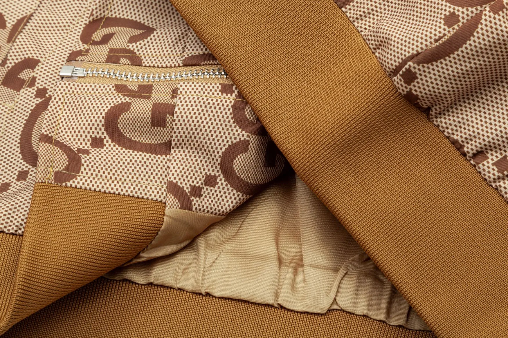 【2026】【GUCCI】グッチ ジャケット着  ご好評に付き再入荷！240921