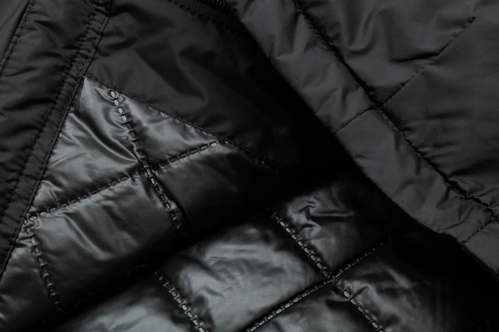 【2026】【MONCLER 公式旗艦店】モンクレール ジャケット 好評に付き再入荷！ 240920