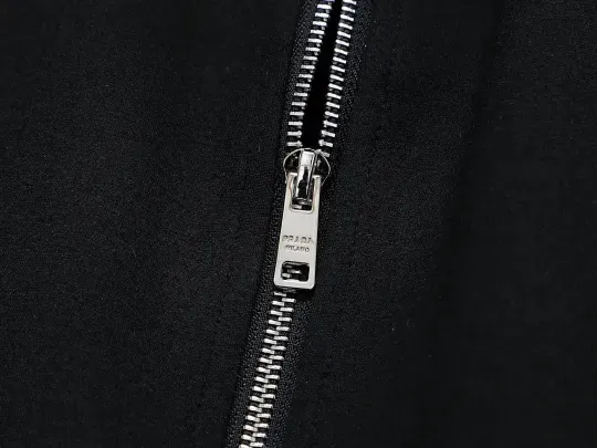 【2026】【Prada】( プラダ )  スーツ【即日出荷】ご好評に付き再入荷！240915