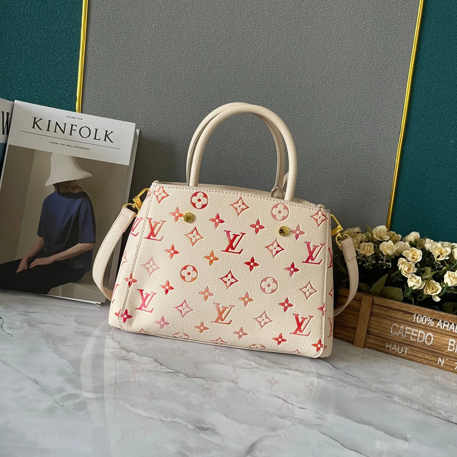 【2026】【LOUIS VUITTON 公式旗艦店】ルイヴィトン  ハンドバッグ  当日出荷 好評に付き再入荷！29*20*13CM   270911
