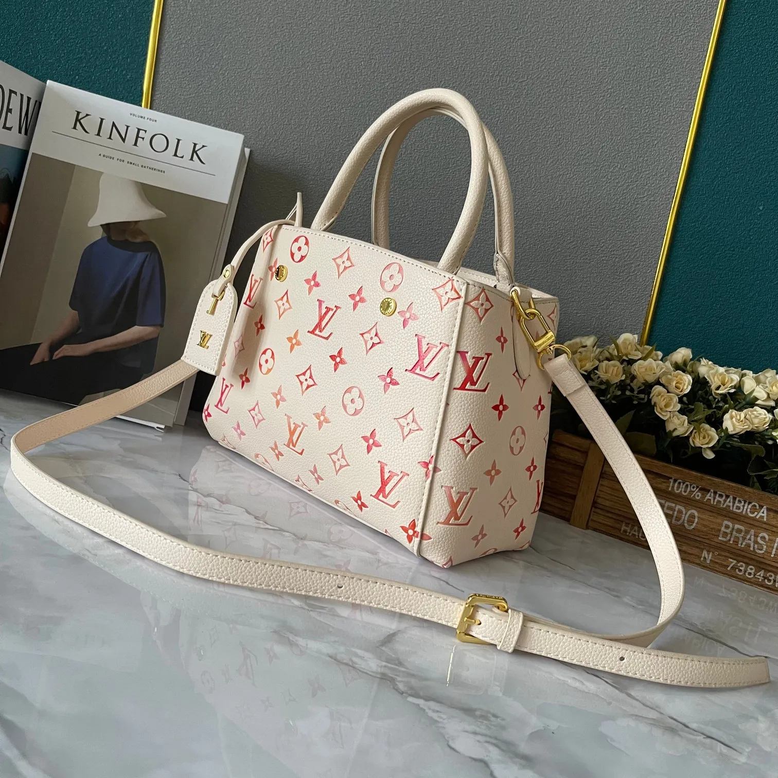 【2026】【LOUIS VUITTON 公式旗艦店】ルイヴィトン  ハンドバッグ  当日出荷 好評に付き再入荷！29*20*13CM   270911