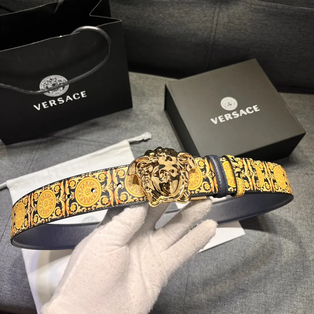 【2026】【VERSACE】(ヴェルサーチ) 4cmベルト メンズ 240912