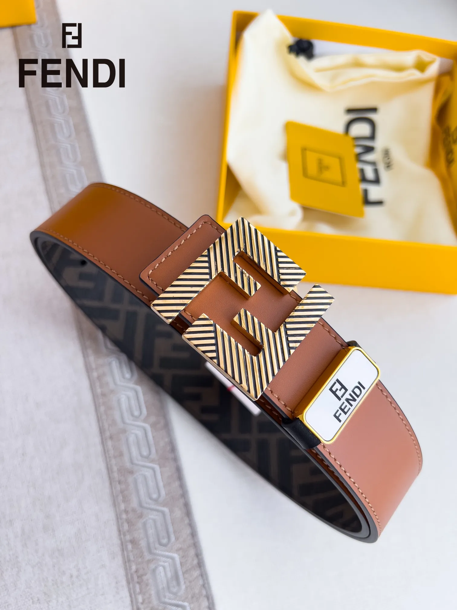 【2026】【FENDI】(フェンディ) 3.5cmベルト メンズ 240903