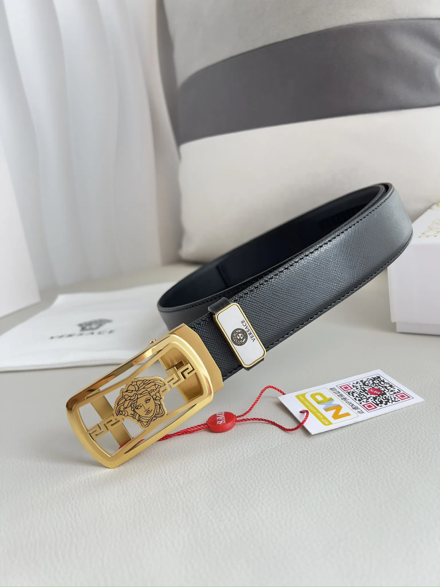 【2026】【VERSACE】(ヴェルサーチ) 3.5cmベルト メンズ 240903
