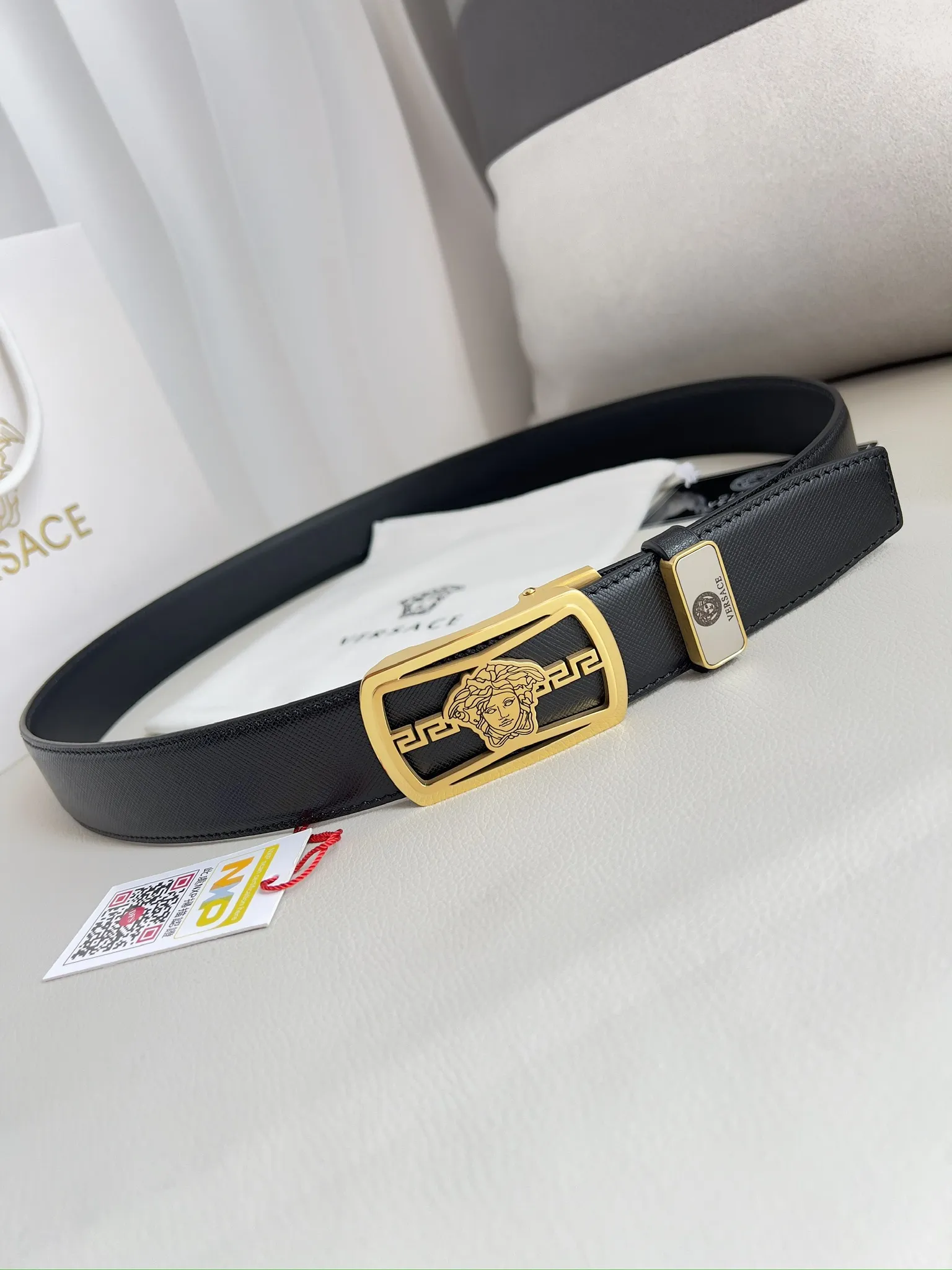 【2026】【VERSACE】(ヴェルサーチ) 3.5cmベルト メンズ 240903