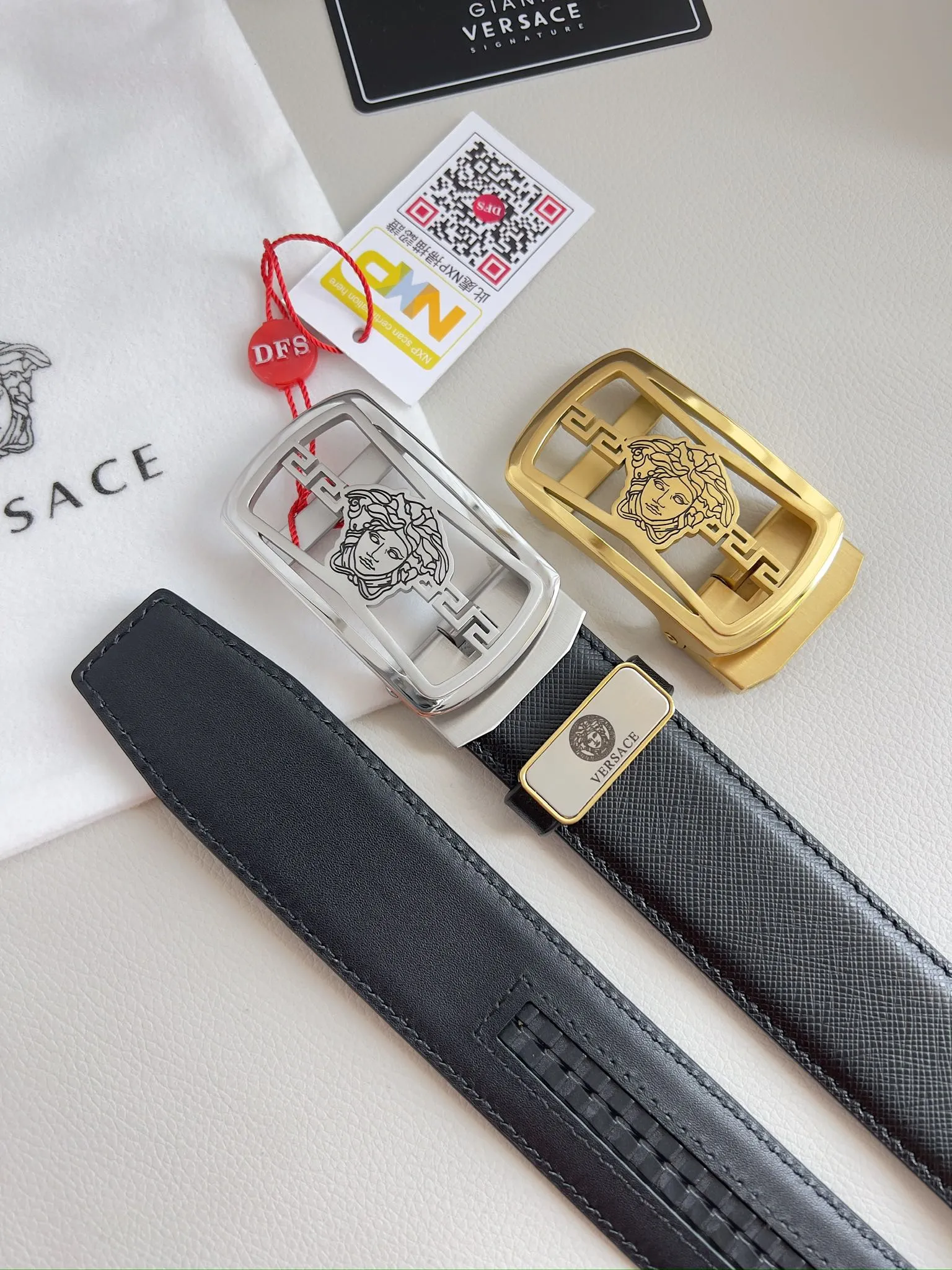 【2026】【VERSACE】(ヴェルサーチ) 3.5cmベルト メンズ 240903